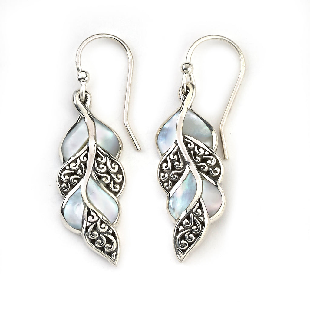 SS LEAF DESIGN EARRING WTH MOTHER OF PEARL