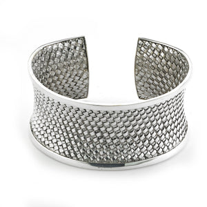 SS WOVEN DESIGN BANGLE