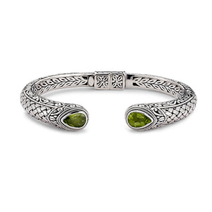 SS WOVEN PATTERN PEAR CUT PERIDOT BANGLE